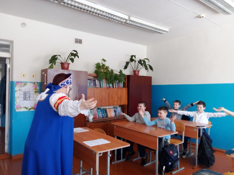 Наши истоки. Читаем фольклор.